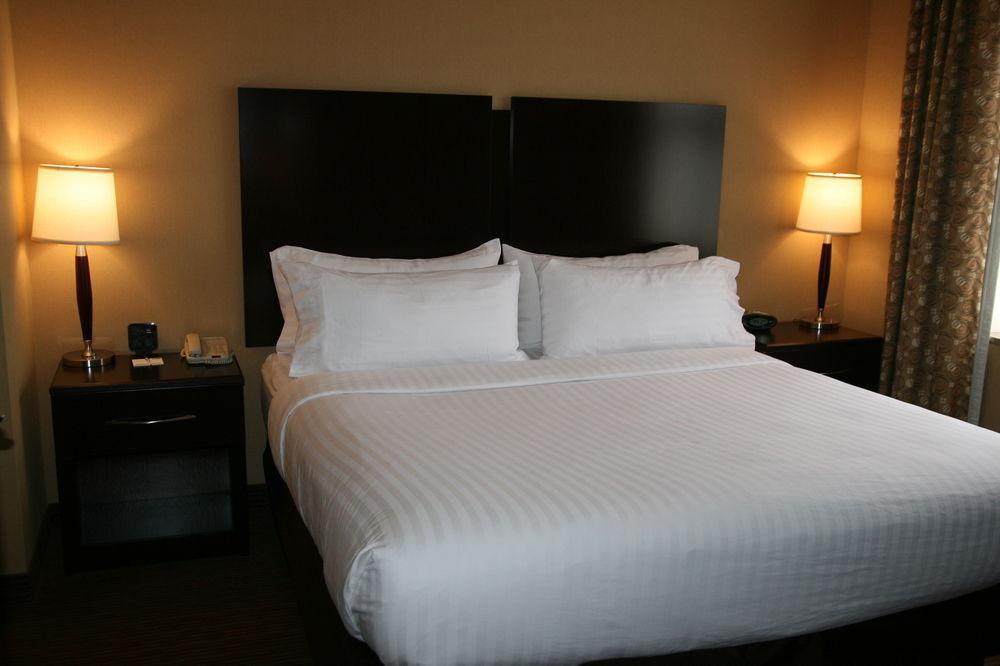 Holiday Inn Express & Suites Buffalo Downtown By Ihg Exterior foto